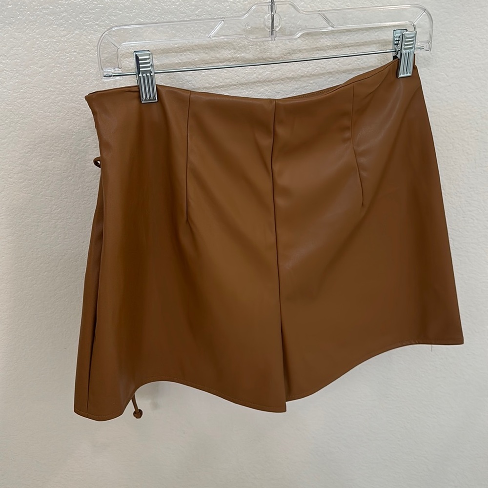 Brown Windsor Skort new with tags